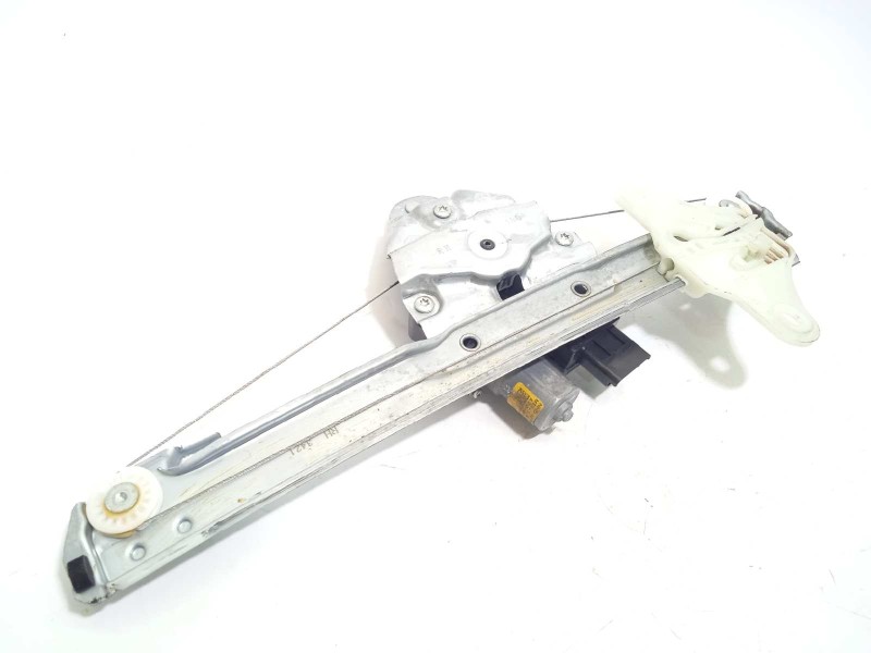 Recambio de elevalunas trasero derecho para renault arkana 1.3 referencia OEM IAM 827201313R  827301713R