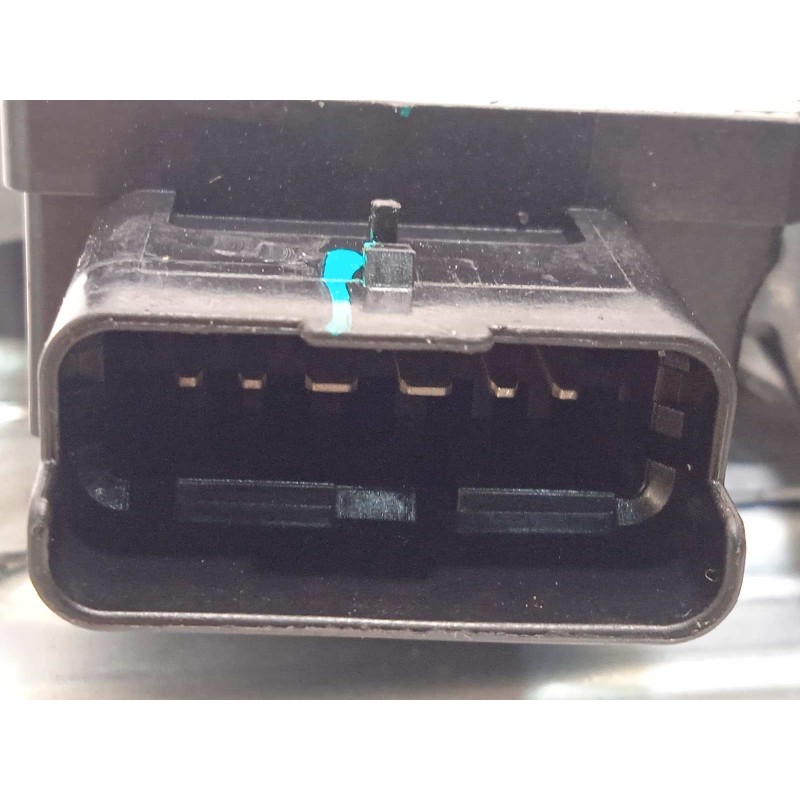 Recambio de elevalunas trasero derecho para renault arkana 1.3 referencia OEM IAM 827201313R  827301713R