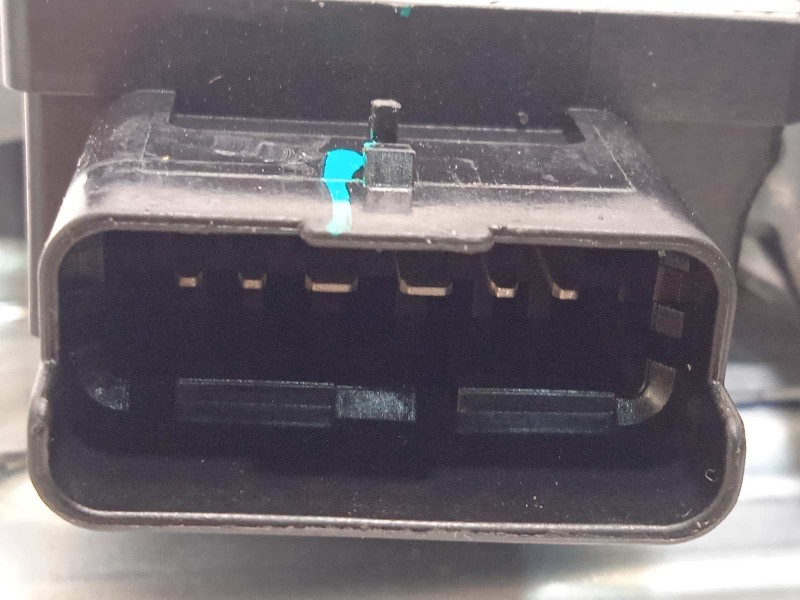 Recambio de elevalunas trasero derecho para renault arkana 1.3 referencia OEM IAM 827201313R  827301713R