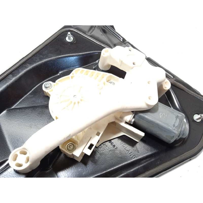 Recambio de elevalunas trasero derecho para land rover discovery 2.7 td v6 cat referencia OEM IAM CVH500120  