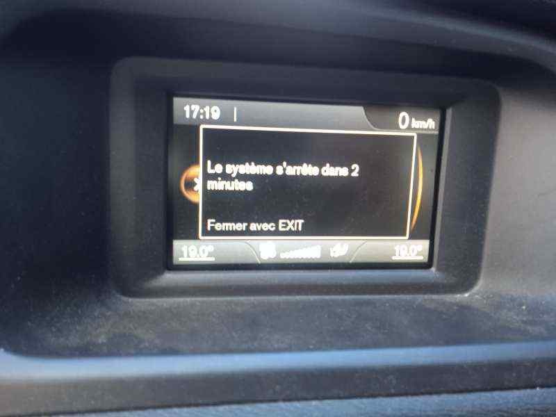 Recambio de pantalla multifuncion para volvo v40 kinetic referencia OEM IAM 31382525  