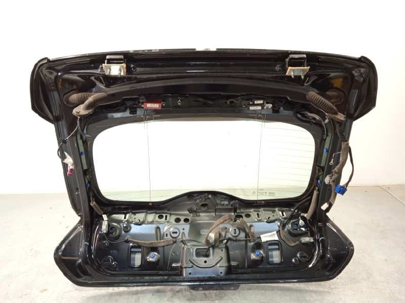 Recambio de porton trasero para volvo v40 kinetic referencia OEM IAM 32227622  39814120