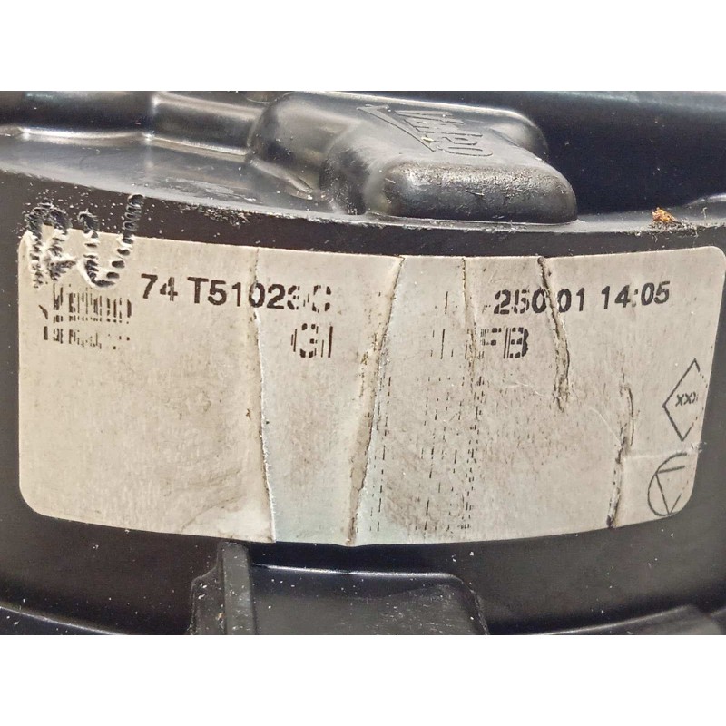Recambio de motor calefaccion para renault arkana 1.3 referencia OEM IAM 74T51023C  