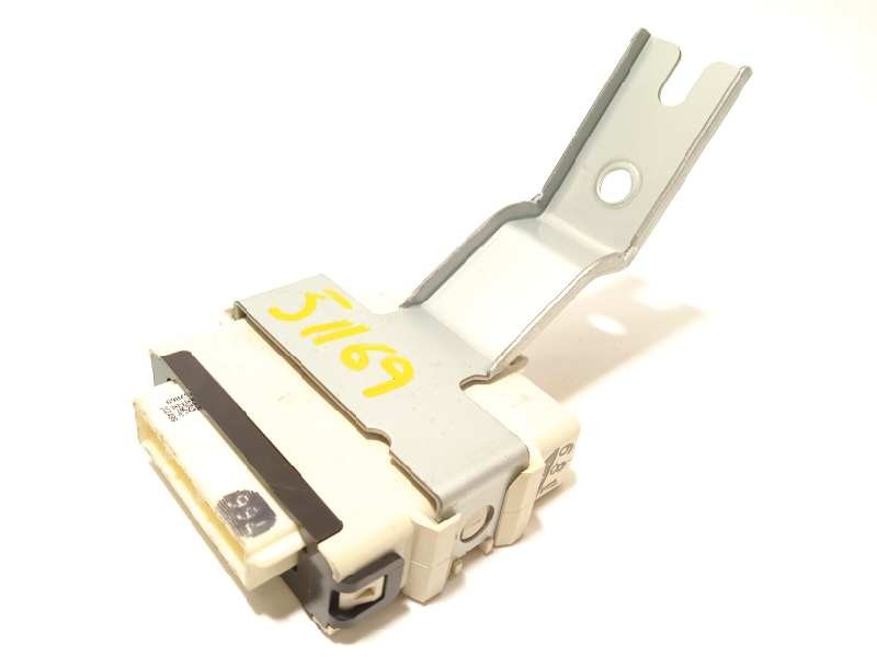 Recambio de modulo electronico para toyota gt 86 sport referencia OEM IAM 84051CA020  