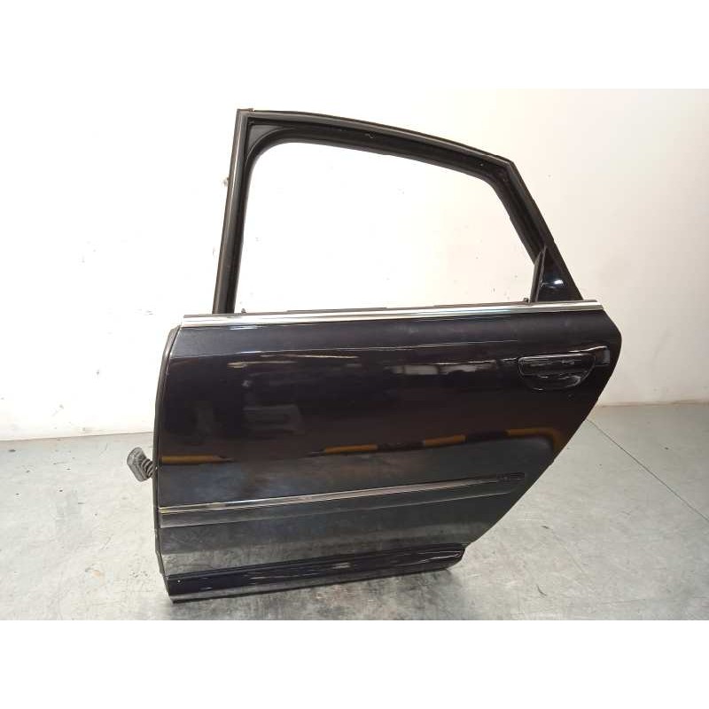 Recambio de puerta trasera izquierda para audi a8 (4e2) 3.0 tdi quattro referencia OEM IAM 4E0833051C  