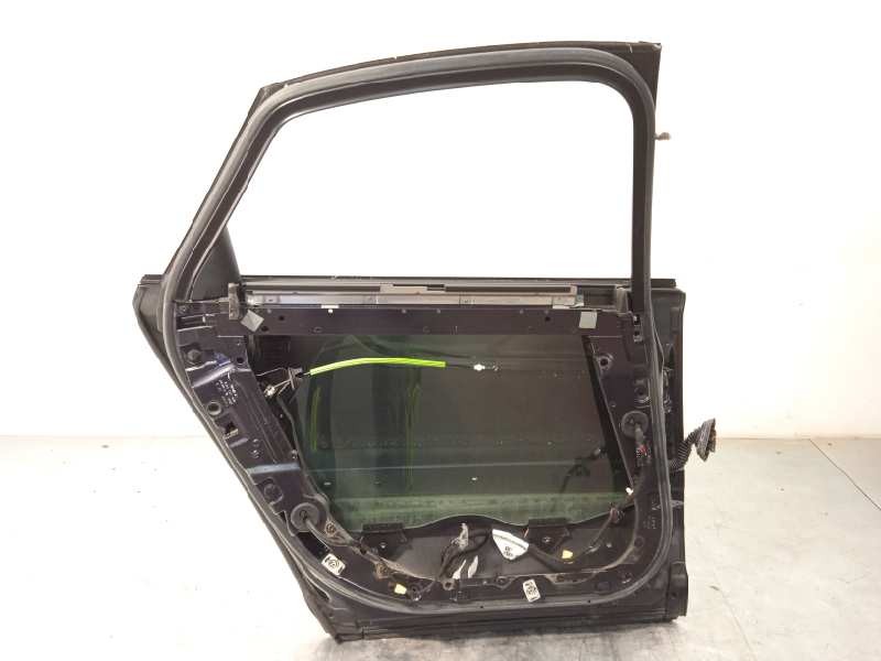 Recambio de puerta trasera izquierda para audi a8 (4e2) 3.0 tdi quattro referencia OEM IAM 4E0833051C  