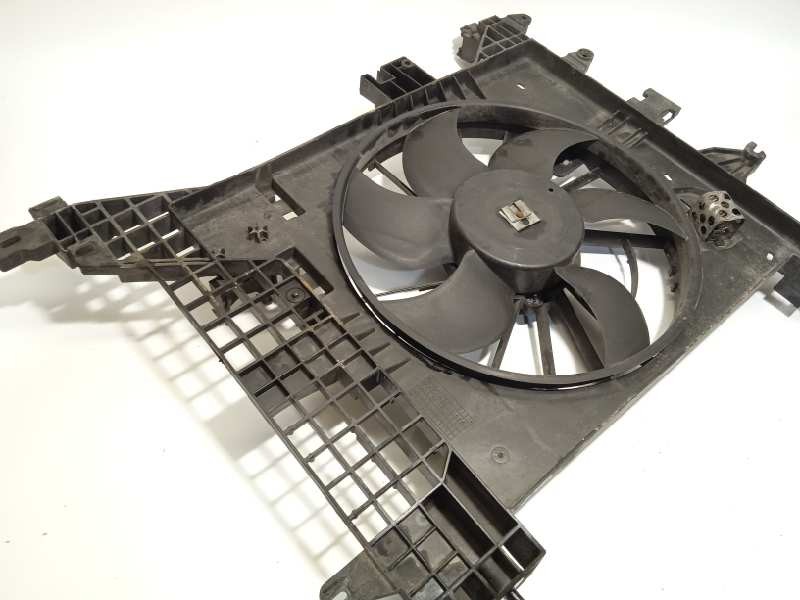 Recambio de electroventilador para dacia duster 1.5 dci diesel cat referencia OEM IAM 8200880555  
