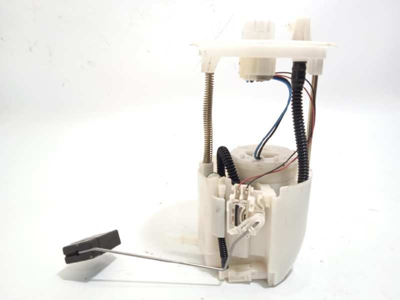 Recambio de bomba combustible para mazda cx-5 2.0 cat referencia OEM IAM PE1A1335X  