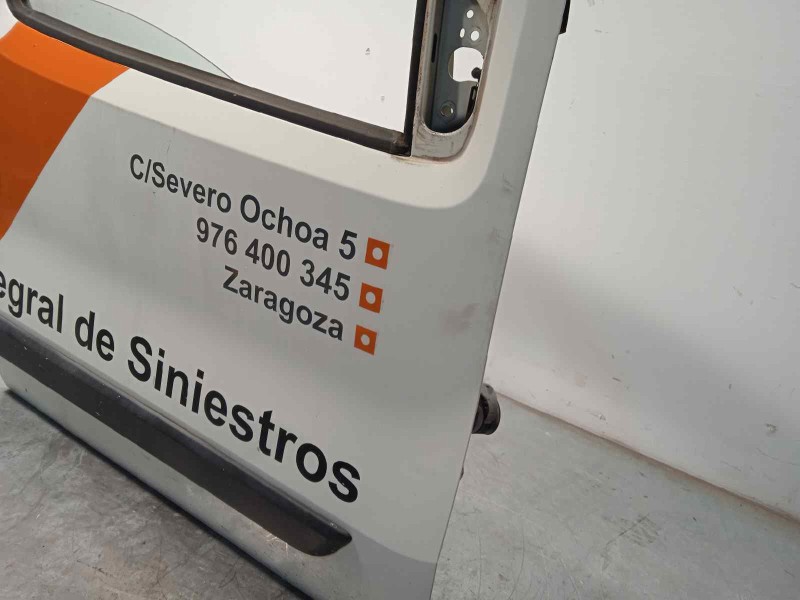 Recambio de puerta delantera derecha para fiat fiorino básico referencia OEM IAM 1361948080  