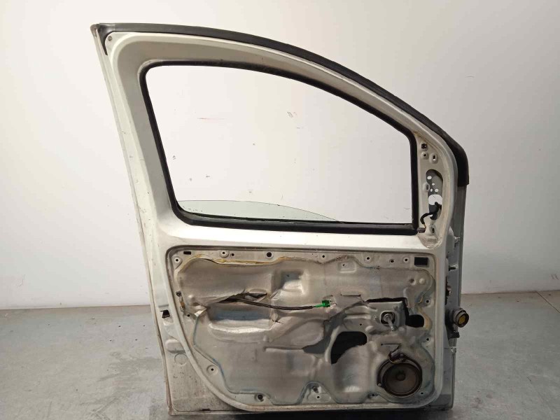 Recambio de puerta delantera izquierda para fiat fiorino básico referencia OEM IAM 1361949080  