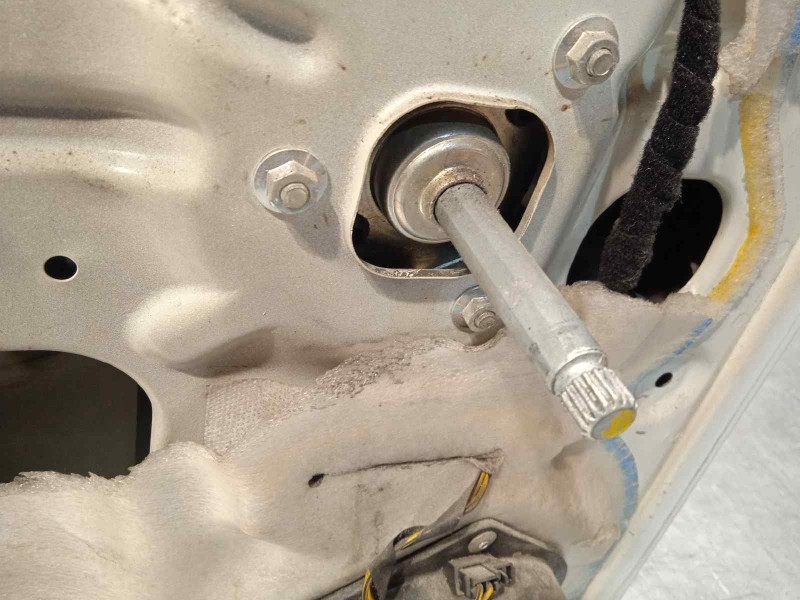 Recambio de puerta delantera izquierda para fiat fiorino básico referencia OEM IAM 1361949080  