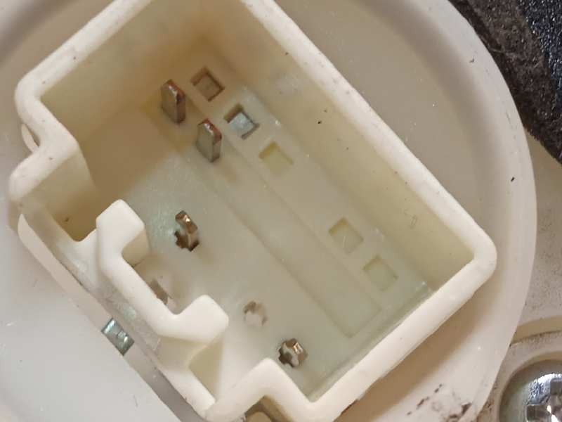 Recambio de cerradura puerta trasera derecha para mazda cx-5 2.0 cat referencia OEM IAM 6A30E0390  KD5372310