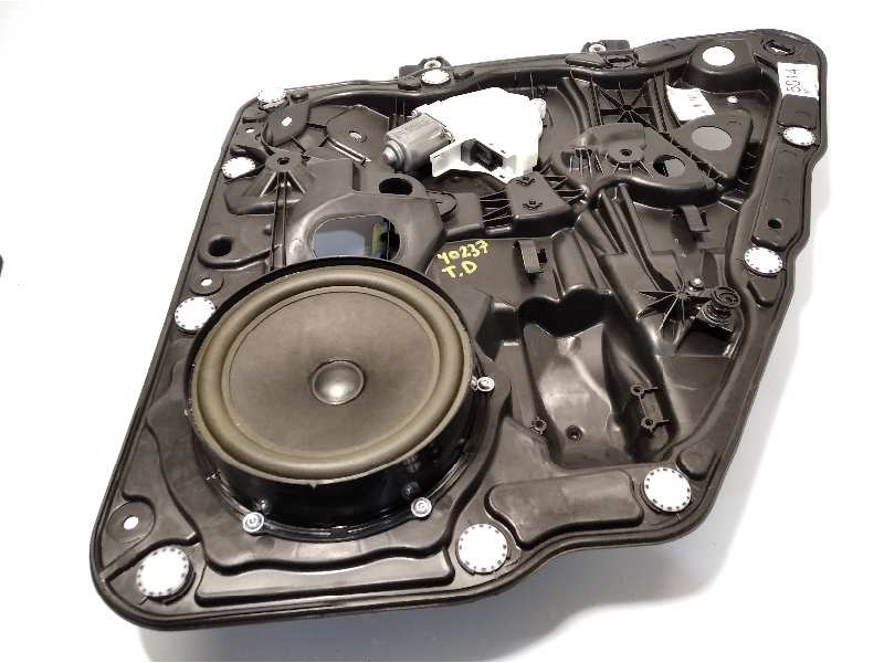 Recambio de elevalunas trasero derecho para volkswagen touareg (7p5) 3.0 v6 tdi referencia OEM IAM 7P6839756A  8K0959811A