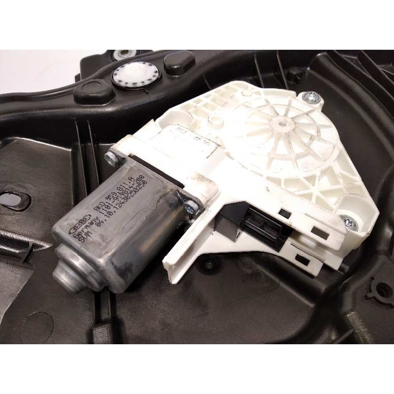 Recambio de elevalunas trasero derecho para volkswagen touareg (7p5) 3.0 v6 tdi referencia OEM IAM 7P6839756A  8K0959811A