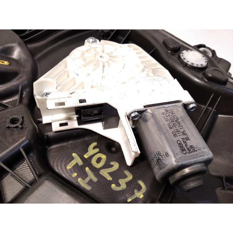 Recambio de elevalunas trasero izquierdo para volkswagen touareg (7p5) 3.0 v6 tdi referencia OEM IAM 7P6839755A  8K0959812A