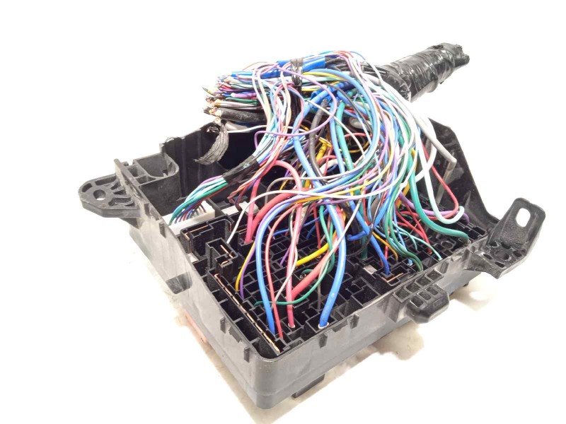 Recambio de caja reles / fusibles para mitsubishi eclipse cross motion 2wd referencia OEM IAM 8565A441  