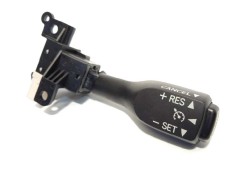 Recambio de mando volante para toyota land cruiser (j12) 3.0 turbodiesel referencia OEM IAM 18A174  