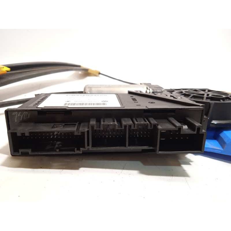 Recambio de elevalunas delantero derecho para volkswagen touareg (7la) tdi v10 referencia OEM IAM 7L0837462C 3D1959792F 7L095970