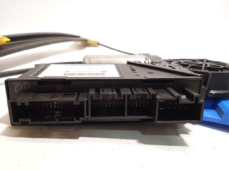 Recambio de elevalunas delantero derecho para volkswagen touareg (7la) tdi v10 referencia OEM IAM 7L0837462C 3D1959792F 7L095970