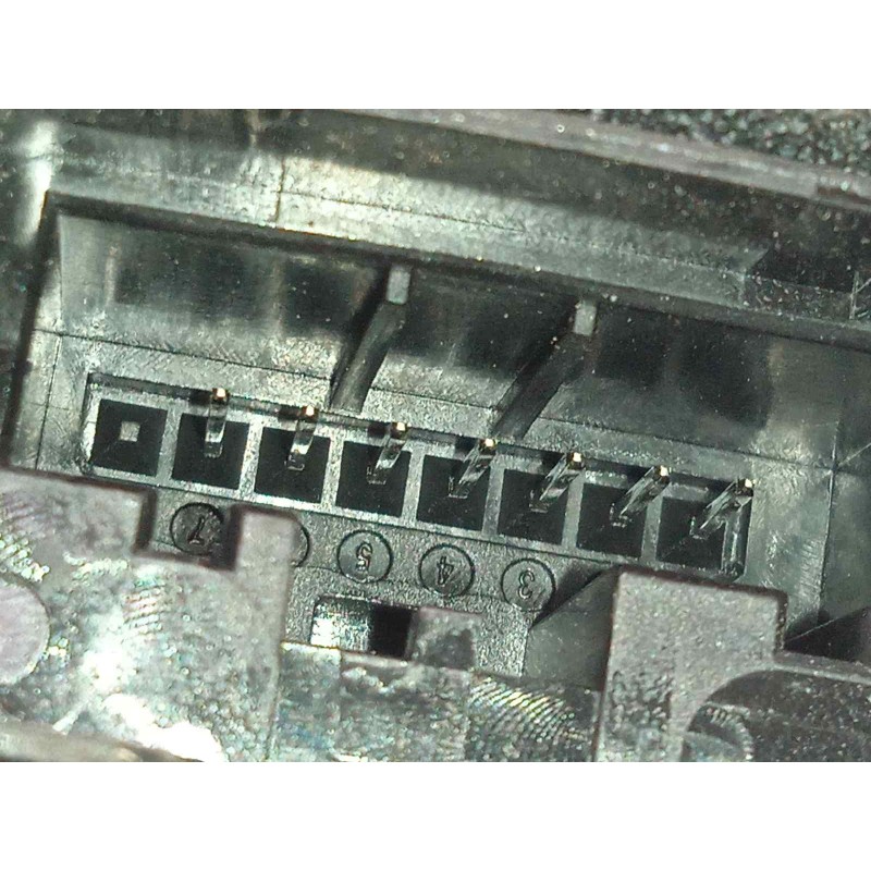 Recambio de cerradura puerta delantera izquierda para seat ibiza (kj1) style referencia OEM IAM 5TB837015A  