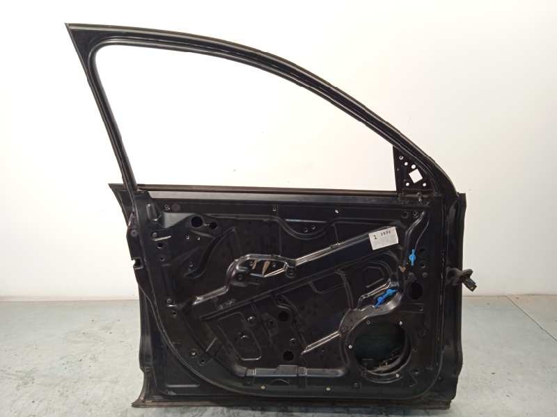 Recambio de puerta delantera izquierda para volkswagen touareg (7la) tdi v10 referencia OEM IAM 7L0831055L  