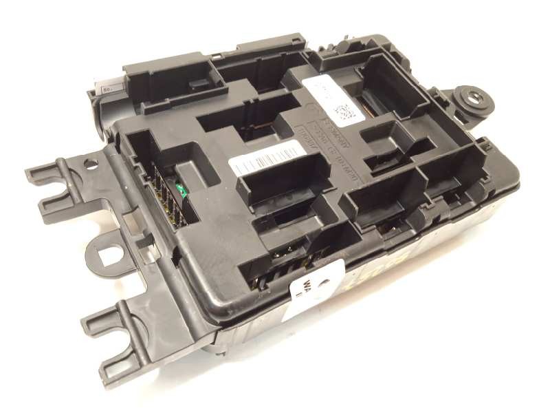 Recambio de caja reles / fusibles para bmw serie 1 lim. (f20) 118i referencia OEM IAM 9337881 61149259466 61149337881