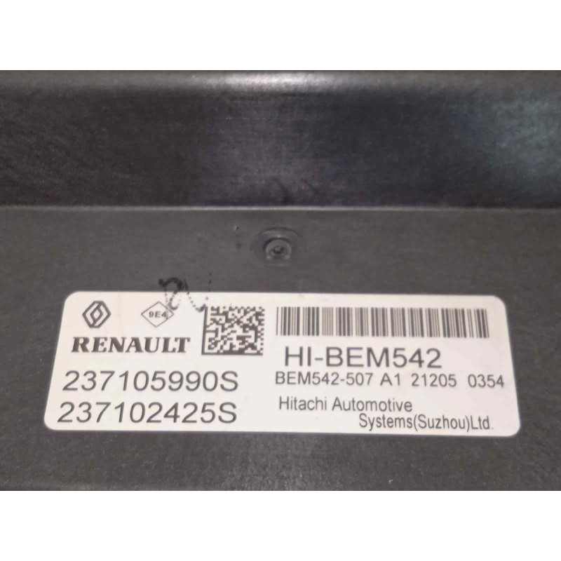Recambio de centralita motor uce para renault captur ii referencia OEM IAM 237105990S  237102425S