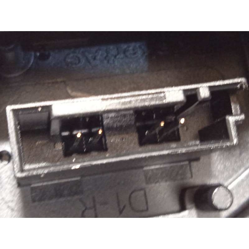 Recambio de cerradura puerta trasera derecha para bmw serie 1 lim. (f20) 118i referencia OEM IAM 7229460  51227229460