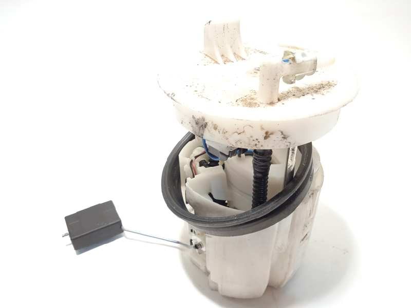 Recambio de bomba combustible para toyota gt 86 sport referencia OEM IAM 42021CA000  