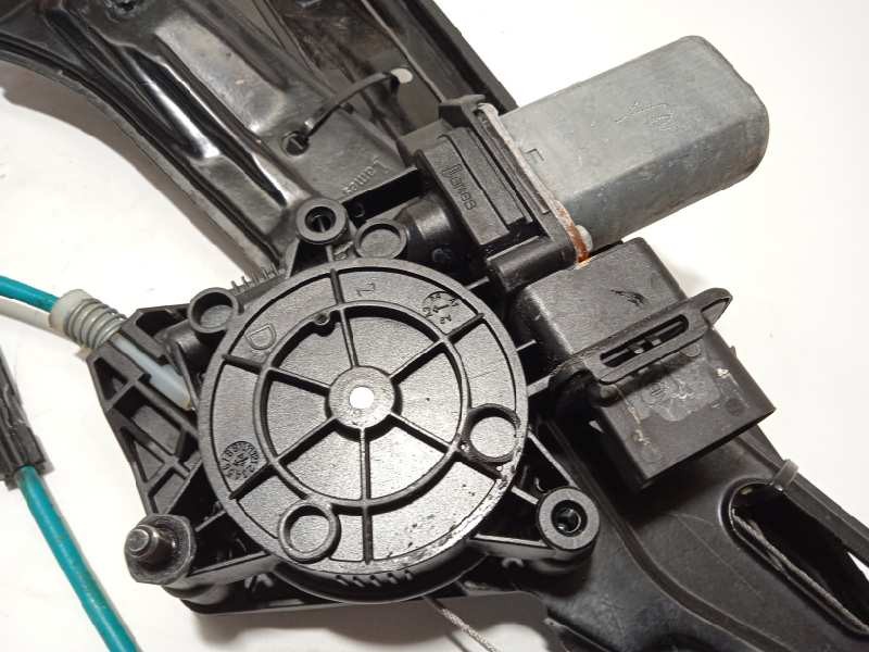 Recambio de elevalunas delantero izquierdo para bmw serie 1 lim. (f20) 118i referencia OEM IAM 7242561 51337281881 67627406623