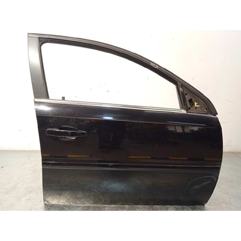 Recambio de puerta delantera derecha para opel vectra c berlina 1.9 cdti referencia OEM IAM 93186030  