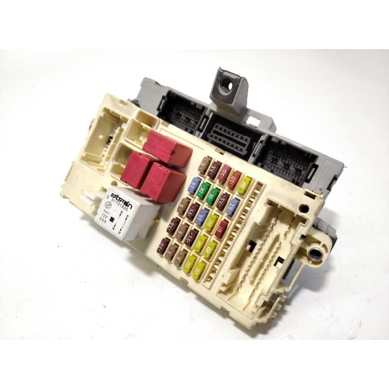 Recambio de caja reles / fusibles para fiat bravo (198) 1.9 emotion multijet referencia OEM IAM F198146201  