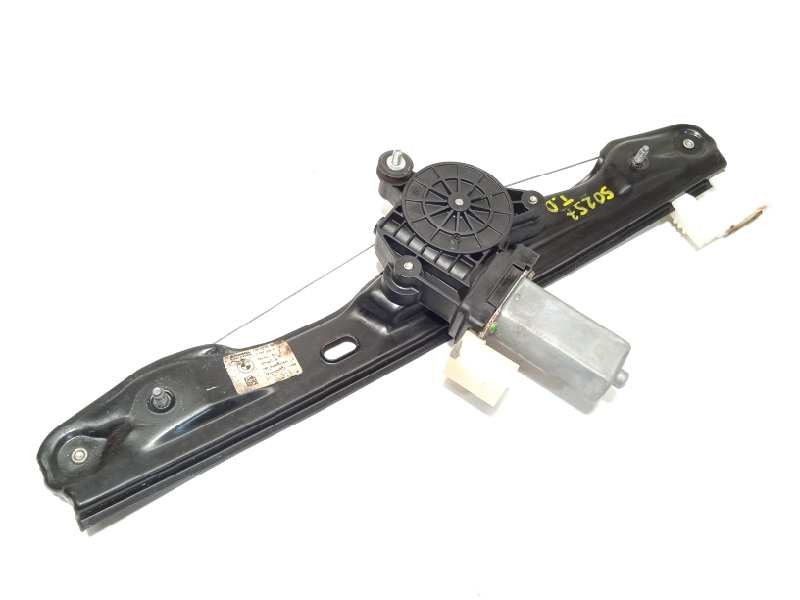 Recambio de elevalunas trasero derecho para bmw serie 1 lim. (f20) 118i referencia OEM IAM 7242556  