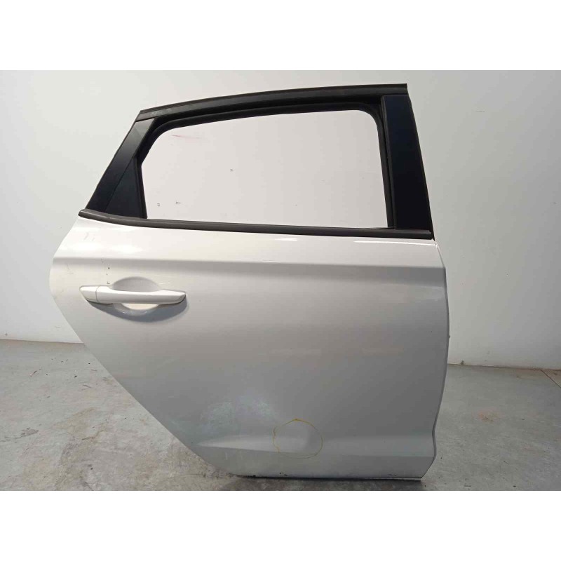 Recambio de puerta trasera derecha para hyundai i30 (pd) 1.0 tgdi cat referencia OEM IAM 77004G4700  