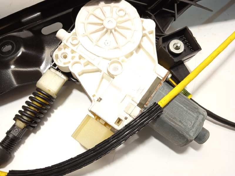 Recambio de elevalunas delantero derecho para bmw serie 7 (f01/f02) 730ld referencia OEM IAM 7046032  67627046032