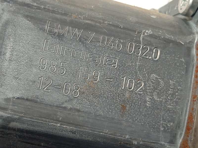 Recambio de elevalunas trasero derecho para bmw serie 7 (f01/f02) 730ld referencia OEM IAM 7046032  67627046032