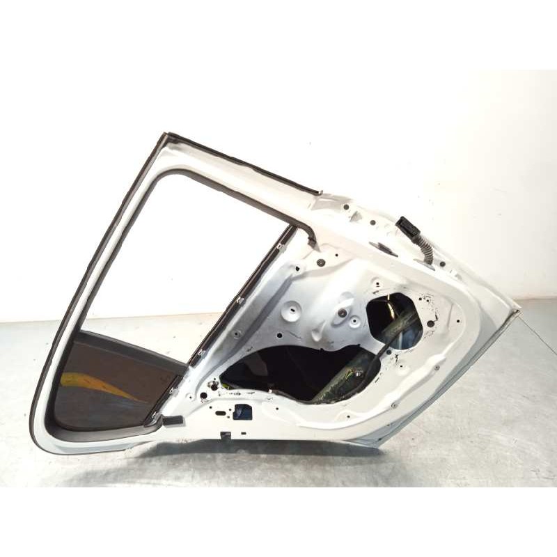 Recambio de puerta trasera izquierda para bmw serie 1 lim. (f20) 118i referencia OEM IAM 41527284515  41525A2A397