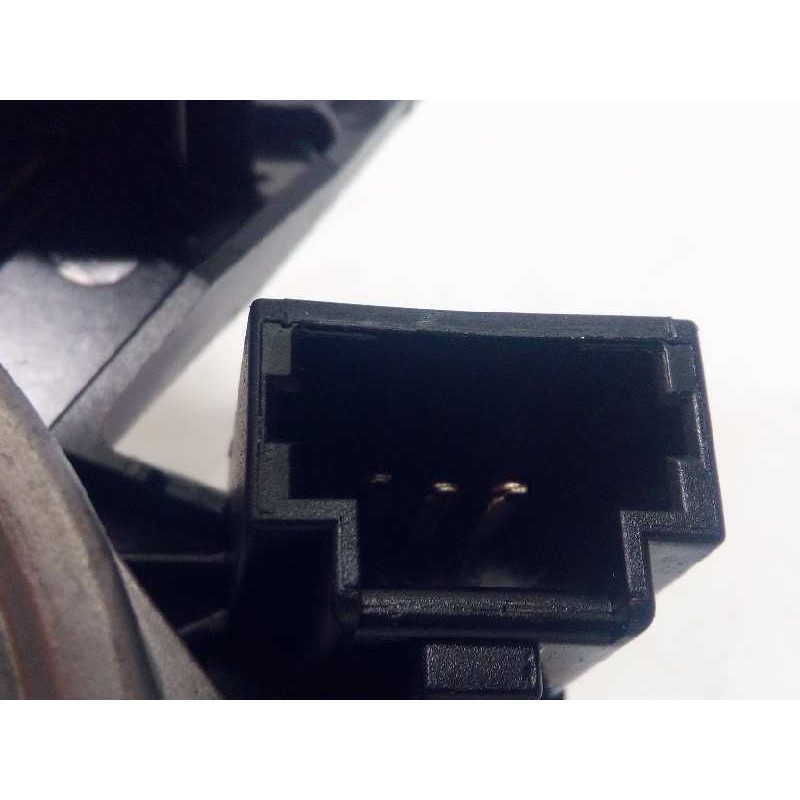 Recambio de motor limpia trasero para peugeot 208 1.6 blue-hdi fap referencia OEM IAM 9673251380  