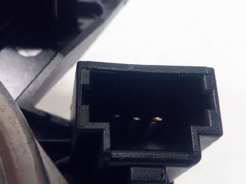 Recambio de motor limpia trasero para peugeot 208 1.6 blue-hdi fap referencia OEM IAM 9673251380  