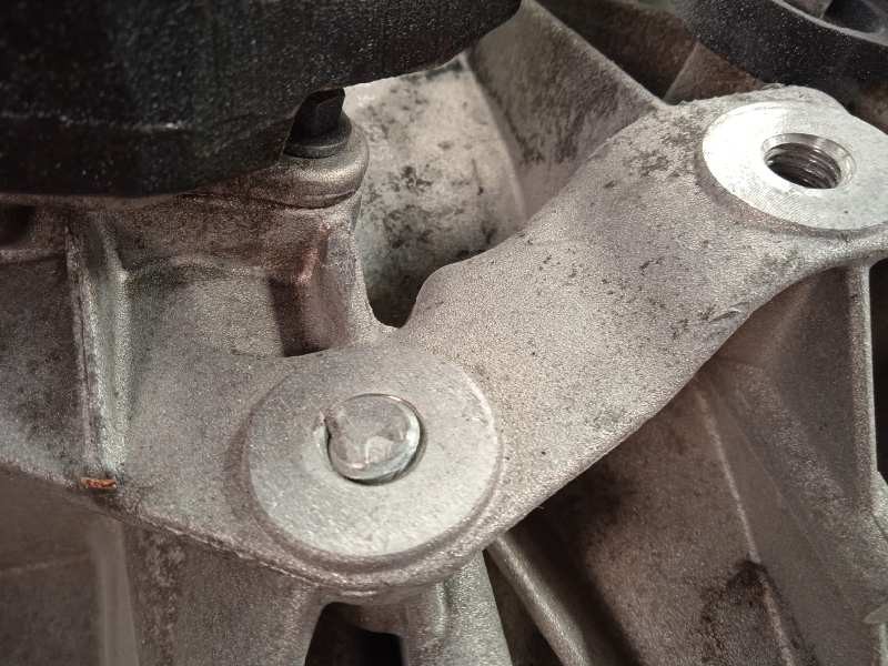 Recambio de caja cambios para volvo v60 kombi cross country momentum referencia OEM IAM EU1R7002HE EU1R7002HEE 36010267