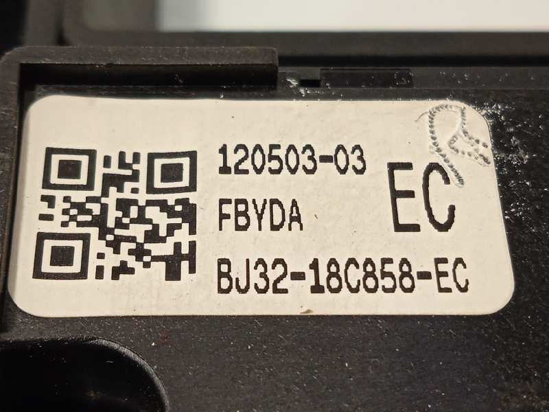 Recambio de mando multifuncion para land rover evoque pure referencia OEM IAM BJ3218C858EC  LR024253