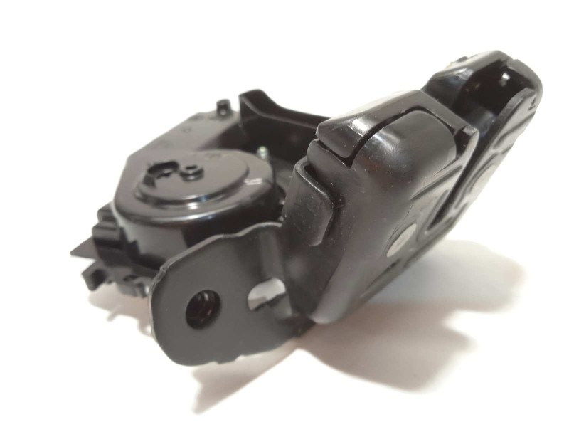 Recambio de cerradura maletero / porton para toyota corolla (e21) referencia OEM IAM 6935002100  