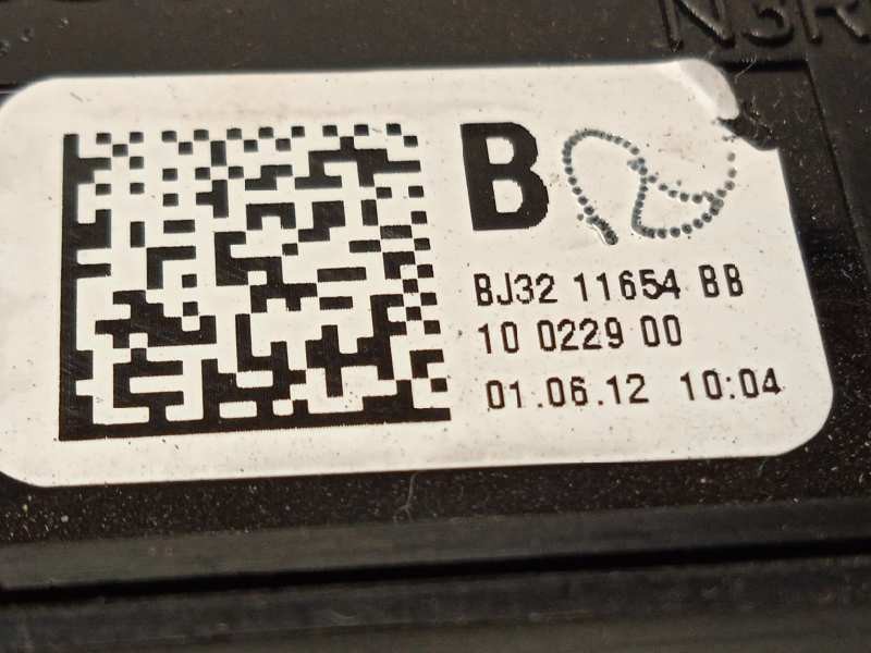 Recambio de interruptor para land rover evoque pure referencia OEM IAM BJ3211654BB  LR025943