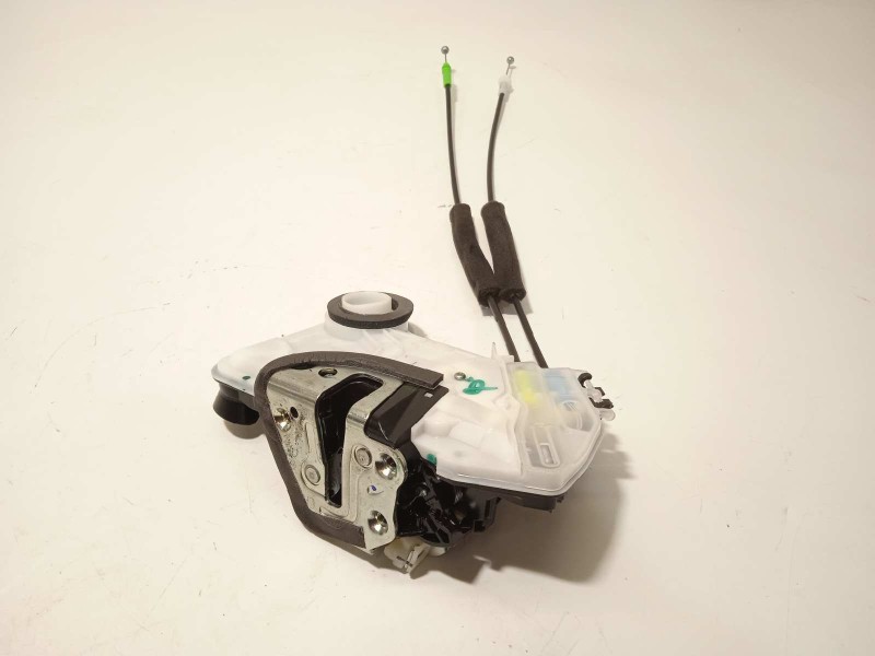 Recambio de cerradura puerta delantera izquierda para toyota corolla (e21) referencia OEM IAM 6904002491  