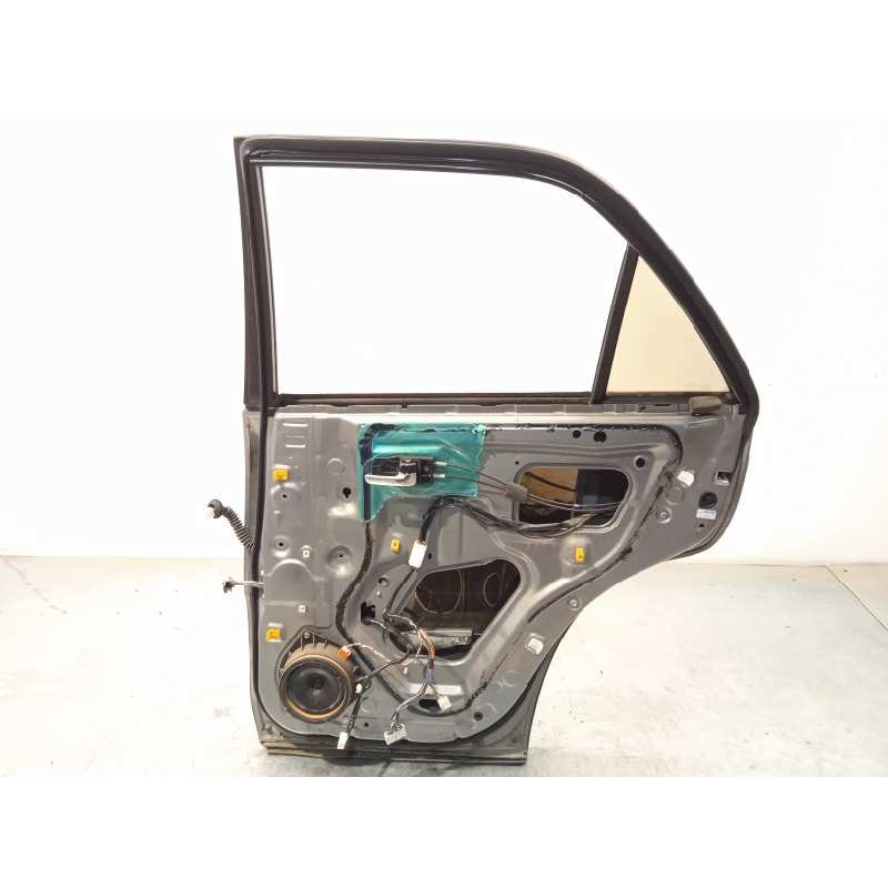 Recambio de puerta trasera derecha para lexus rx300 (mcu15) 3.0 v6 24v cat referencia OEM IAM 6700348022  