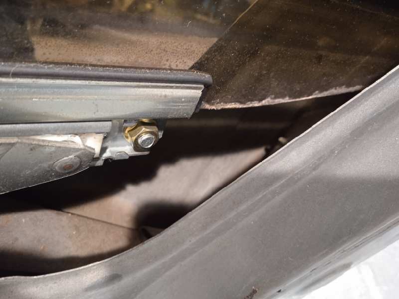 Recambio de puerta trasera derecha para lexus rx300 (mcu15) 3.0 v6 24v cat referencia OEM IAM 6700348022  