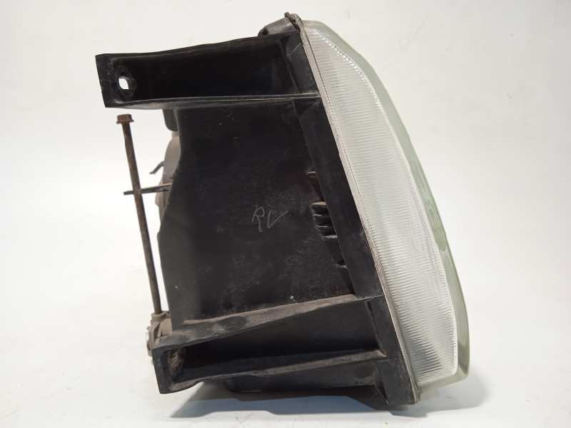 Recambio de faro izquierdo para mitsubishi montero (v20/v40) 2.8 turbodiesel referencia OEM IAM MB831068  