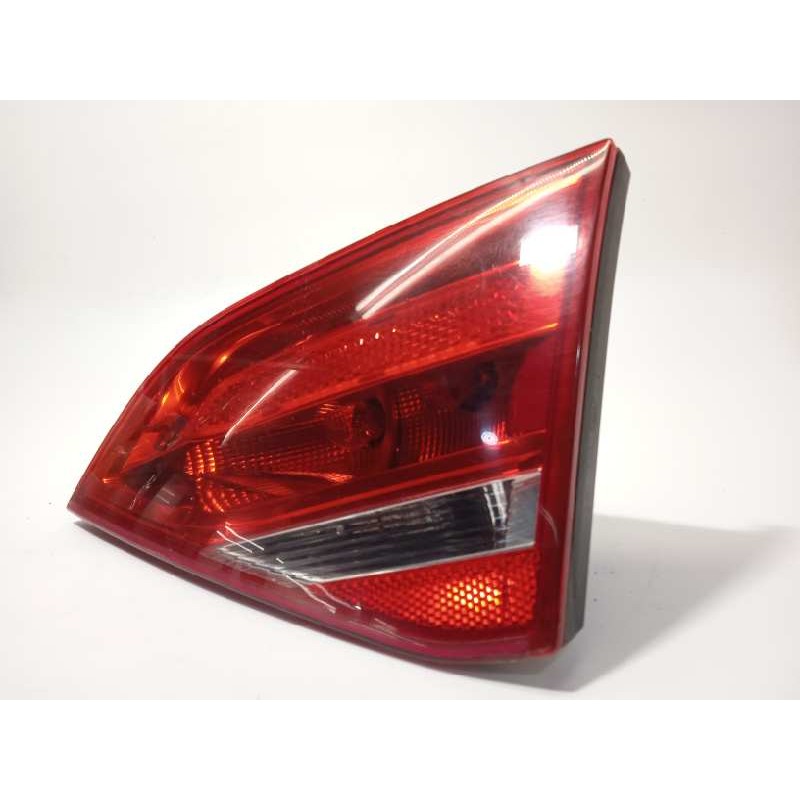 Recambio de piloto trasero derecho interior para audi a4 ber. (b8) básico referencia OEM IAM 8K5945094  