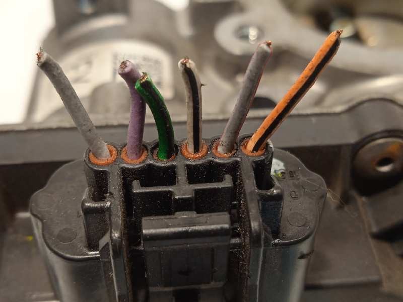 Recambio de caja mariposa para renault megane iv berlina 5p zen referencia OEM IAM 161206038R  H8201171233