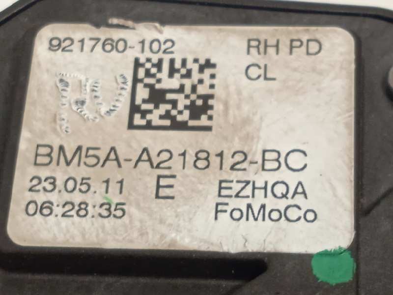 Recambio de cerradura puerta delantera derecha para ford focus turn. (cb8) trend referencia OEM IAM BM5AA21812BC  